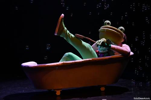 Kraljević Žabac (s Djedom Božićnjakom)